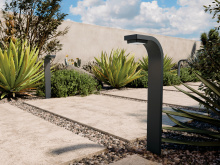 Landscape-Curved Bollard-16260BKT30-Detail-Day.jpg